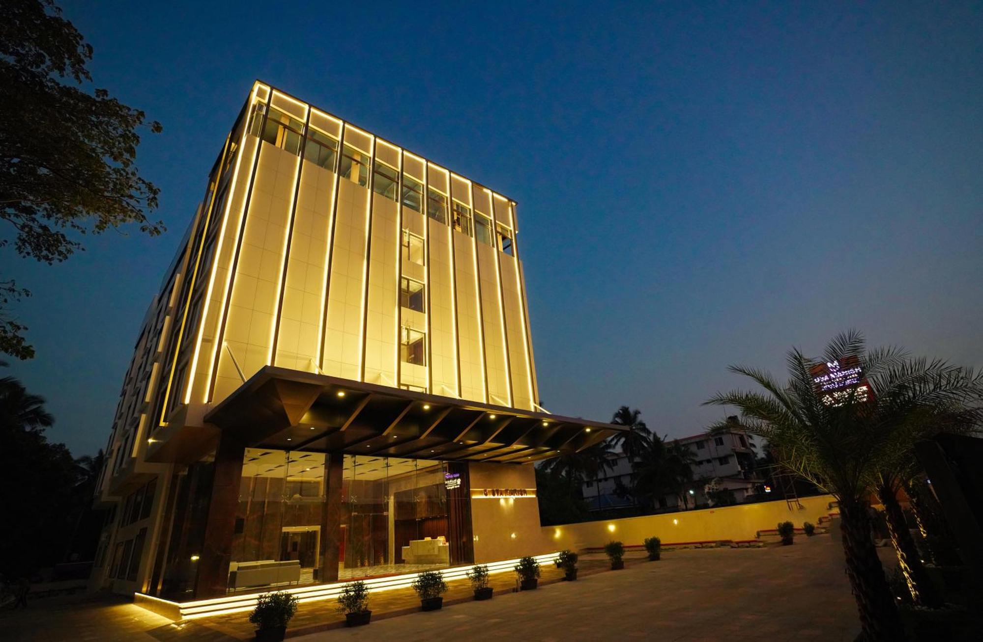 Uva Manish Hotel Kundapur Exterior foto